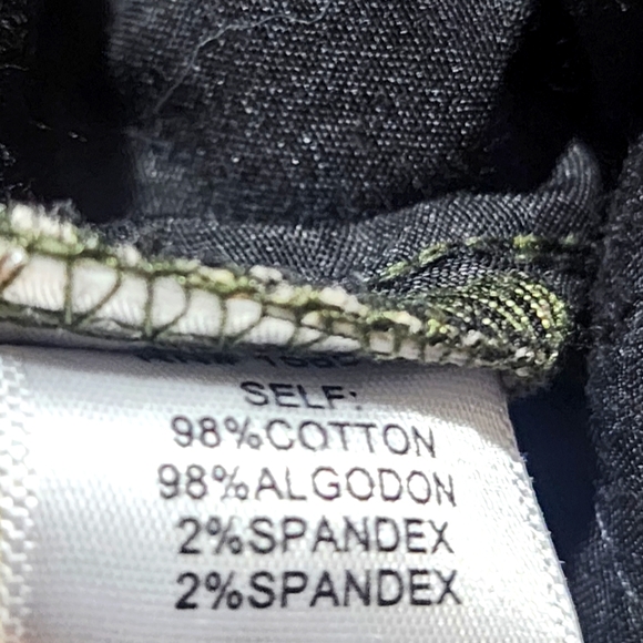 Love Tree Shorts - Picture 5 of 6